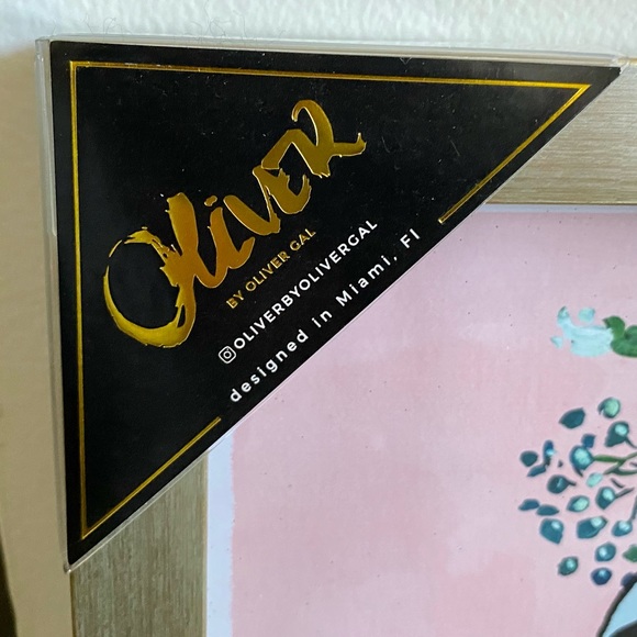 Oliver Gal fashion books 📚 framed dachshund photo - Picture 2 of 3